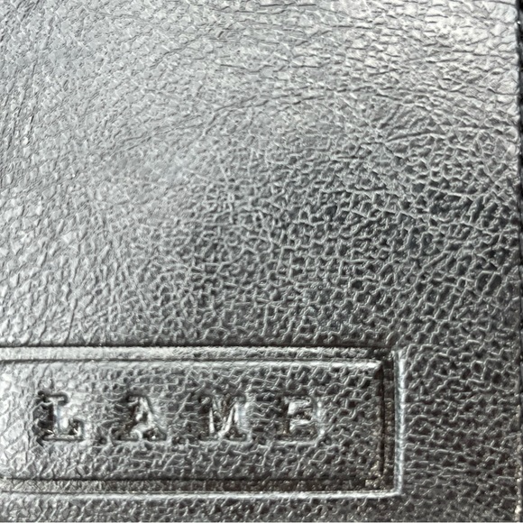L.A.M.B. newsprint zippered wallet by Gwen Stefani - Picture 7 of 8